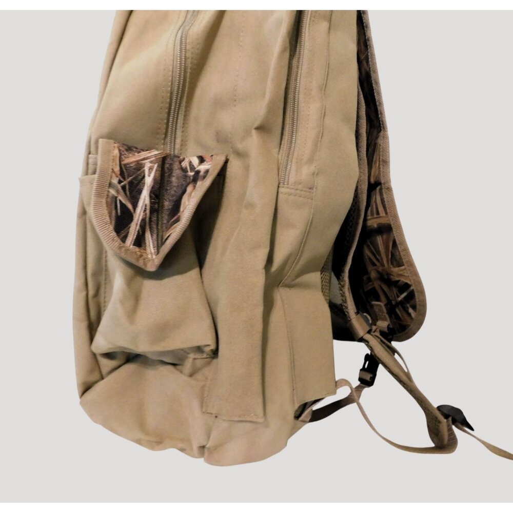 MOJO Outdoors Camo Hunting Decoy Backpack Multiple Pockets Gear Accessories - Picture 10 of 16